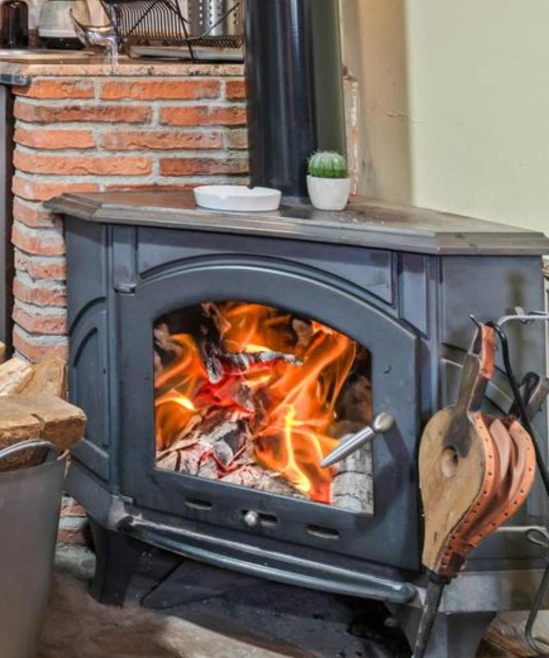 Montegrande Entorno Magico Rodeado De Montanas Lägenhet La Plaza Exteriör bild